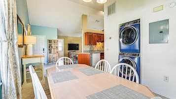 Villa (2 Bedrooms) | Interior