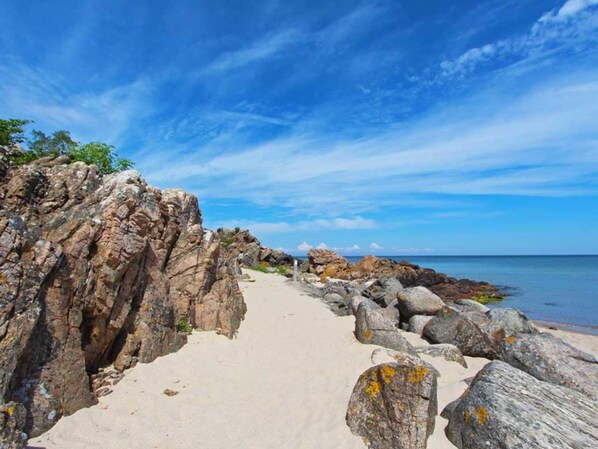 Comfort House, 1 Bedroom | Beach