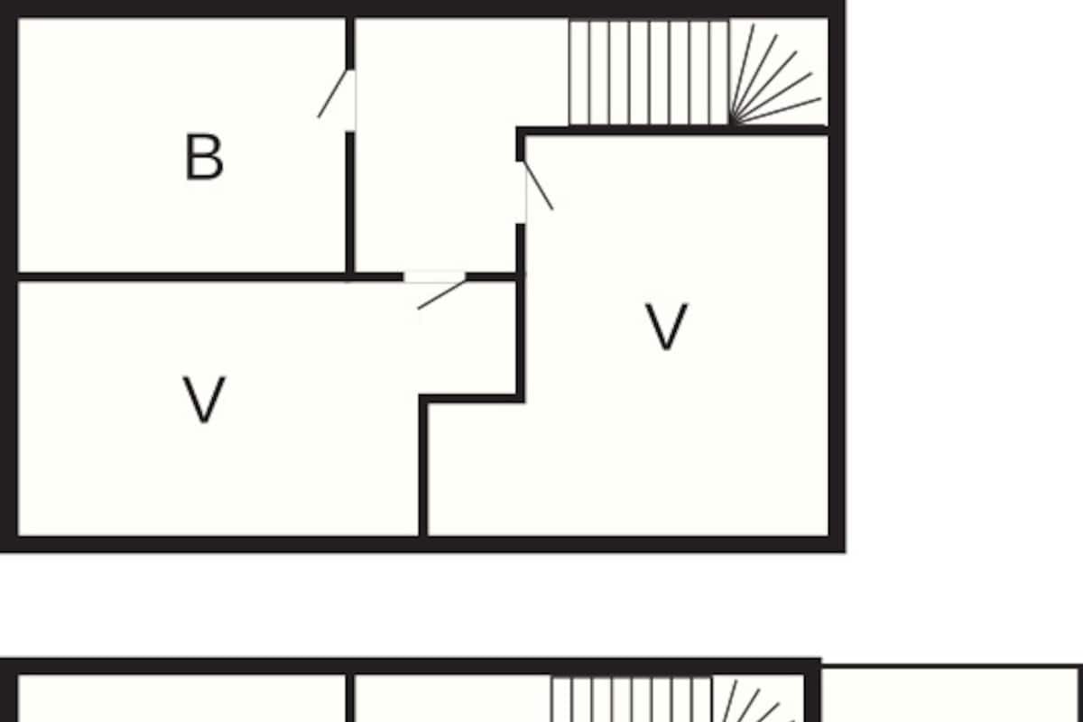Classic Apartment, 3 Bedrooms | Floor plan