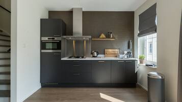 Classic Apartment, 3 Bedrooms | Private kitchen | Fridge, microwave, dishwasher, coffee/tea maker