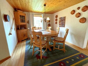 Comfort House, 5 Bedrooms | Interior - 5 Person Holiday Home in Ulrika (Ulrika)