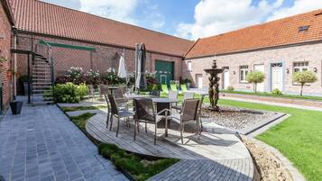 Comfort House, 4 Bedrooms | Balcony