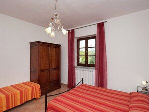 Maison Confort, 2 chambres | 5 chambres, ameublement personnalisé, draps fournis