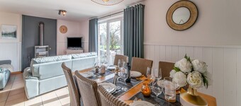 บ้านพักวันหยุดสวยงามเหมือนภาพในซูร์บรอดพร้อมสวนและเตาบาร์บีคิว