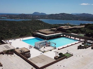 Pool - Simplistic Apartment in Olbia With Garden (Olbia)