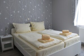 6 bedrooms, individually furnished