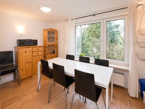 Maison Confort, plusieurs chambres | Restauration