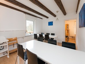 Classic House, Multiple Bedrooms | Dining