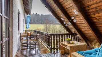 Deluxe Apartment, 3 Bedrooms | Balcony
