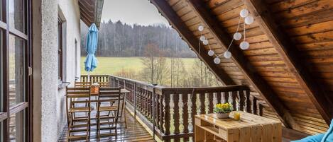 Leilighet – deluxe, 3 soverom | Balkong