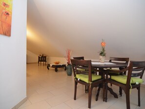 Dining - Comfortable Apartments in Rotthalmunster (Rotthalmuenster)