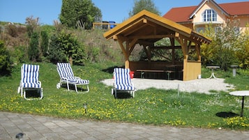 Apartemen Elite, 2 kamar tidur | Taman