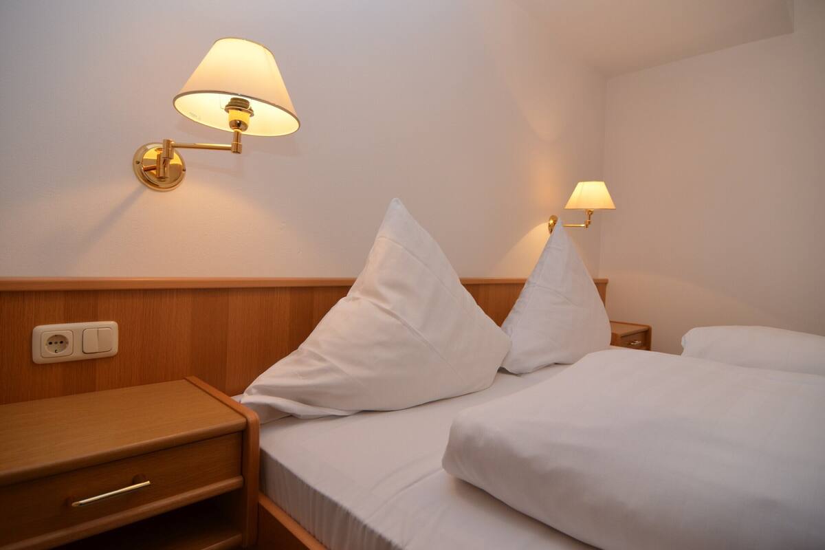 1 bedroom, individually furnished, bed sheets