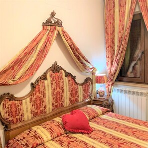 Comfort Villa, Multiple Bedrooms | 18 bedrooms, individually furnished, bed sheets