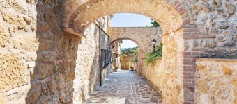 Lavish Holiday Home in Volterra With Pool