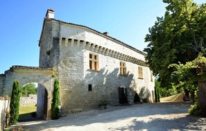 Exterior - Castle With Private Pool Close to Agen (Bon-Encontre)