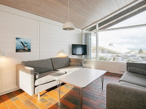 Elite House, 2 Bedrooms | Interior