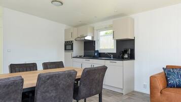 Classic Chalet, 3 Bedrooms | Living room