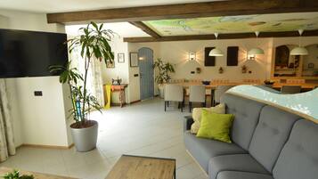 Lägenhet Classic - 5 sovrum | Vardagsrum | Eldstad