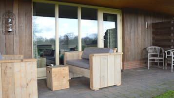 Comfort House, 2 Bedrooms | Balcony