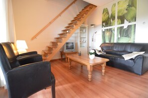 Classic House, 2 Bedrooms | Living room - Holiday Home in Geesteren With Roof Terrace,garden Furniture (Geesteren)