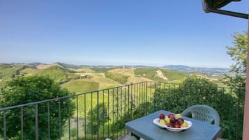 Comfort House, 2 Bedrooms | Balcony