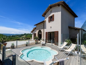 Pool - Flat on a Farm With Swimming Pool and Many Activities (Sant'Angelo in Vado)
