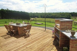 Classic House, 4 Bedrooms | Balcony