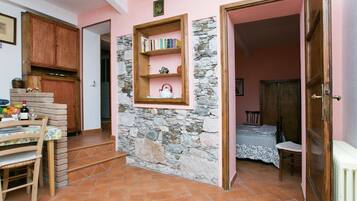 ํด๋์ ํ์ฐ์ค, ์นจ์ค 2๊ฐ | ์ ์ฉ ์ฃผ๋ฐฉ | ๋์ฅ๊ณ , ์ค๋ธ, ์ ์์ฉ ์์