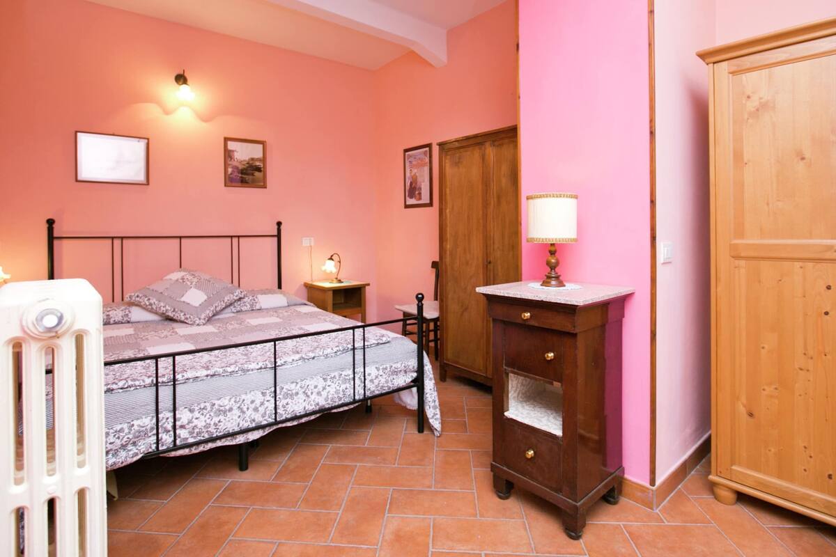 Classic House, 2 Bedrooms | 2 bedrooms, bed sheets