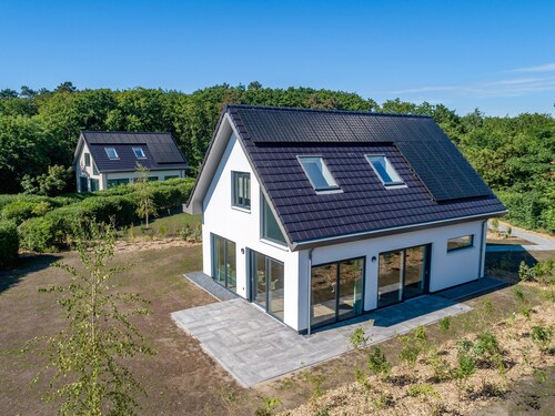 Great Holiday Home Energy Neutral on Texel With Sauna and sun Shower