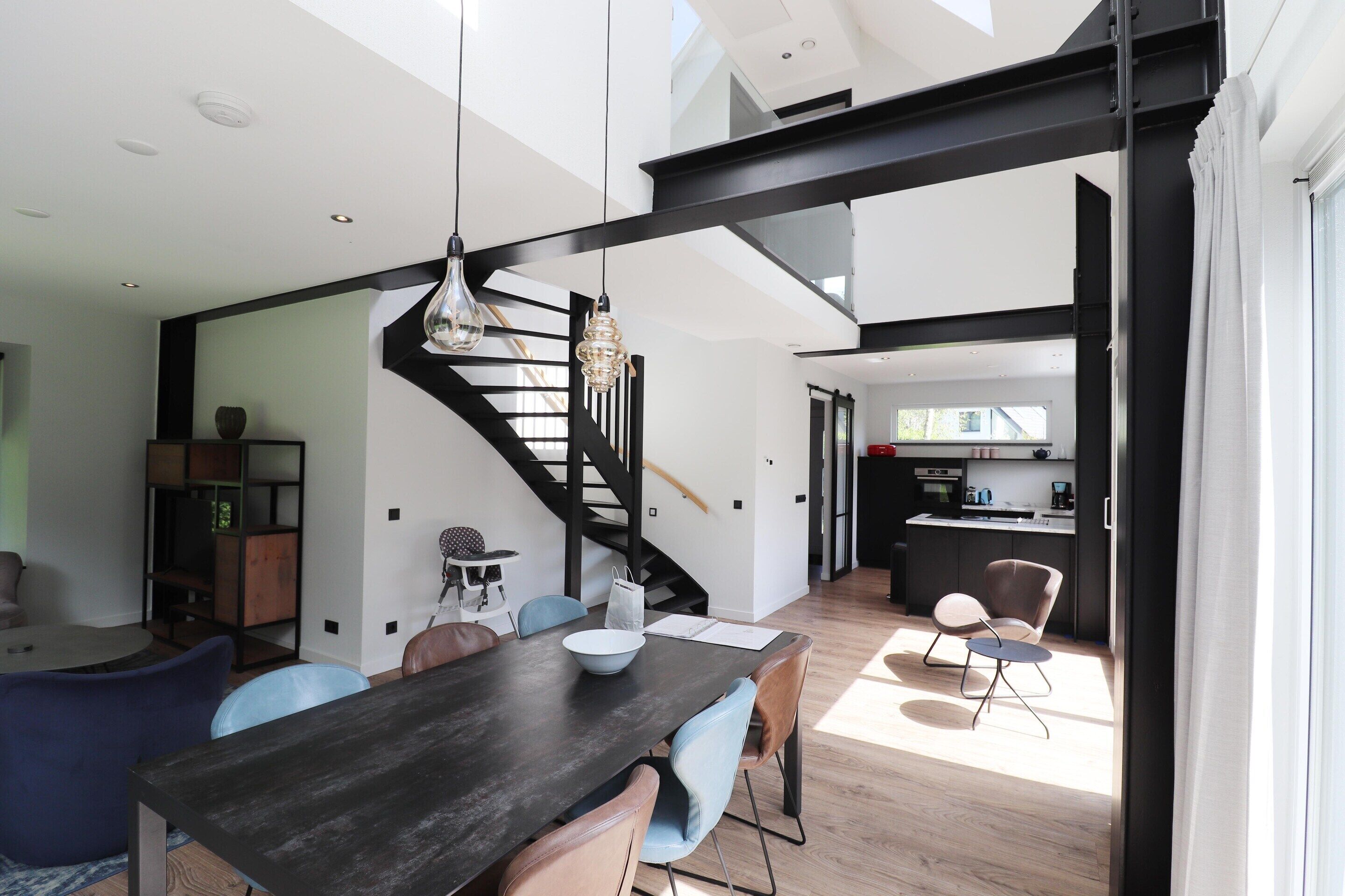 Classic House, 3 Bedrooms | Living room