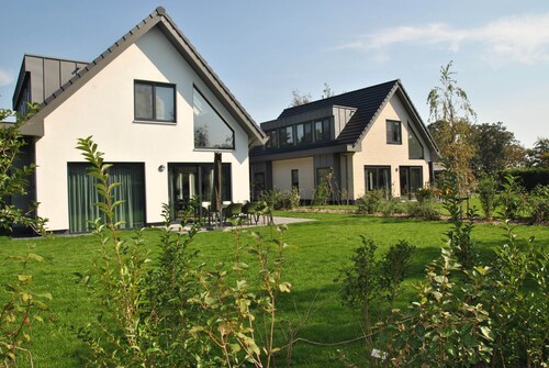 Great Holiday Home Energy Neutral on Texel With Sauna and sun Shower
