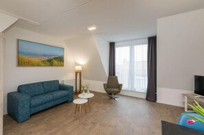 Classic Apartment, 1 Bedroom | Living room