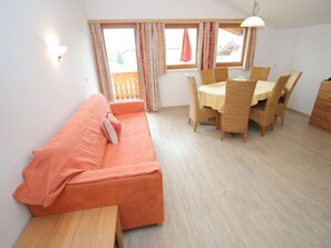 Appartement Deluxe, 2 chambres | Salle de séjour