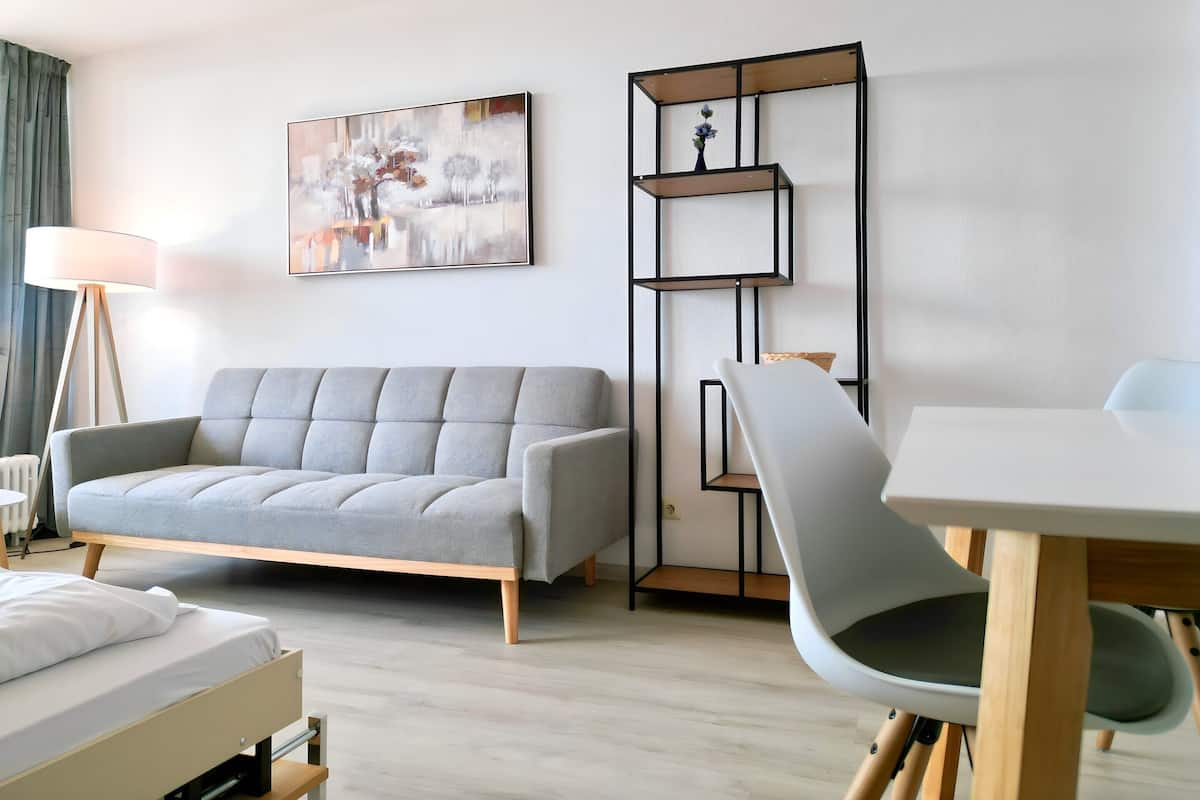 Romantic Apartment, 1 Bedroom | Living room