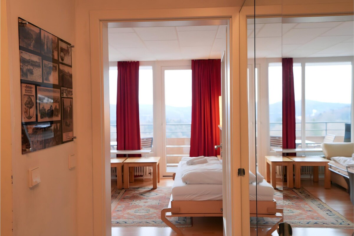 14 bedrooms, laptop workspace, individually furnished, bed sheets