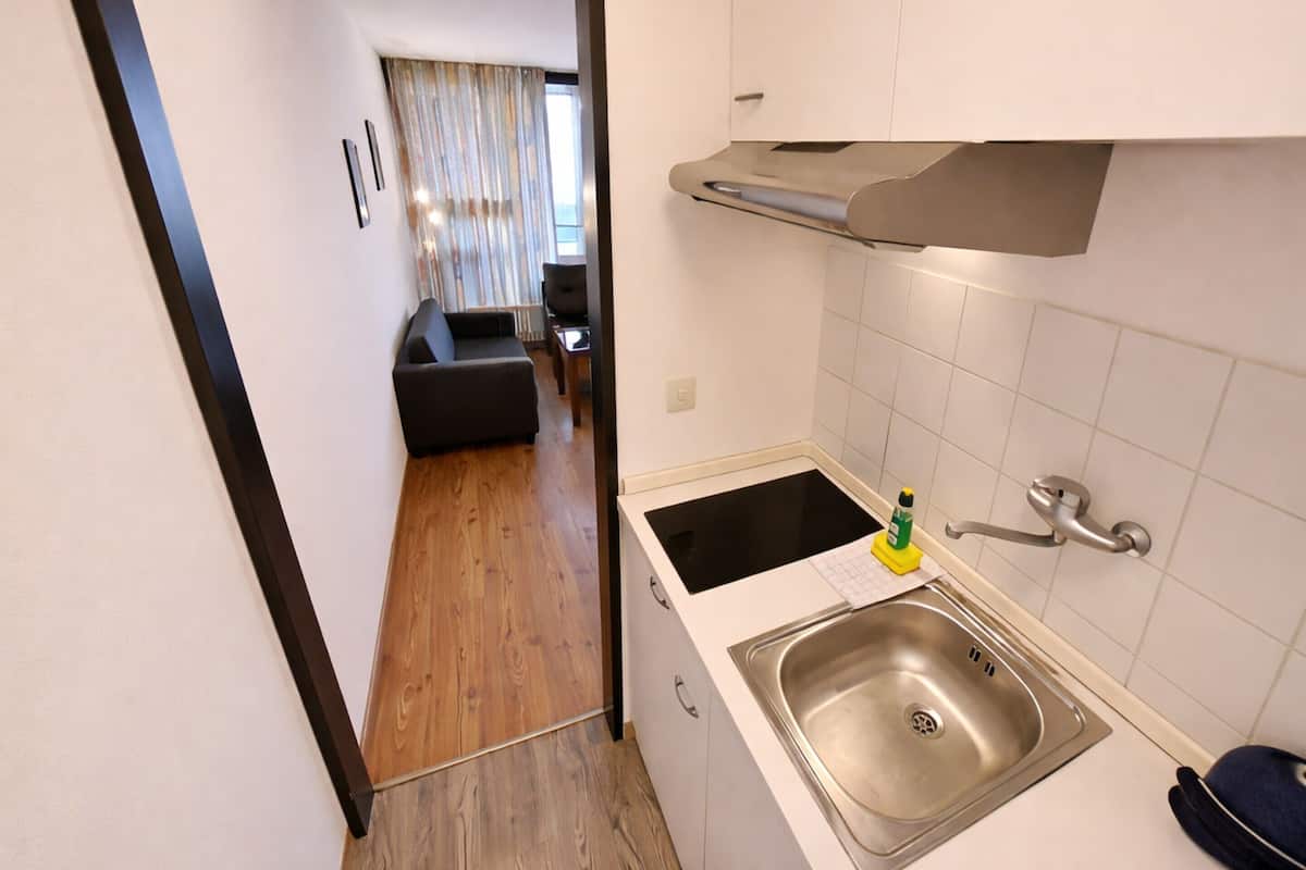 LÀgenhet Elite - 1 sovrum | Eget kök | KylskÄp, mikrovÄgsugn, diskmaskin och kaffe- och tebryggare