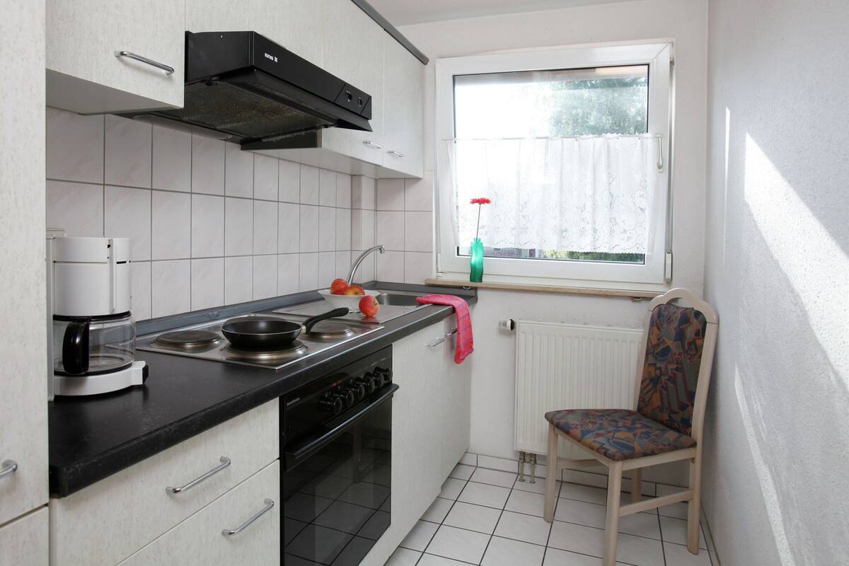 Comfort Apartment, 2 Bedrooms | Private kitchen | Fridge, oven, coffee/tea maker, toaster