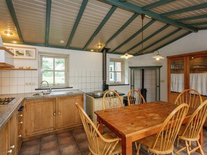 Microwave, oven, dishwasher, coffee/tea maker