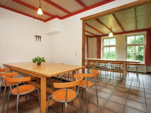 Casa clásica, 3 habitaciones | Restaurantes