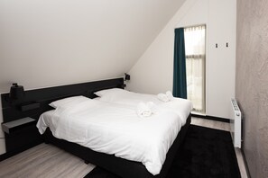 컴포트 아파트, 침실 2개 | 3 개의 침실, 각각 다르게 가구 비치, 침대 시트