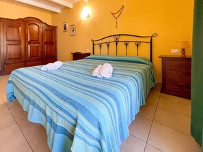Comfort House, 4 Bedrooms | 8 bedrooms, individually furnished, iron/ironing board, bed sheets - Welcoming Holiday Home in Urbania With Pool (Urbania)