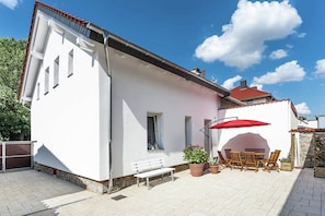 Ulkoruokailutilat