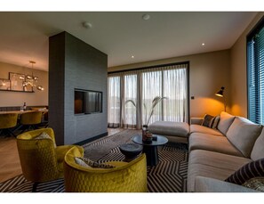 Comfort House, 3 Bedrooms | Living room