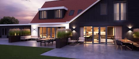 Deluxe House, 4 Bedrooms | Exterior