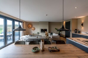 Fridge, oven, dishwasher, toaster - Modern Villa in De Cocksdorp Near the Beach (De Cocksdorp)