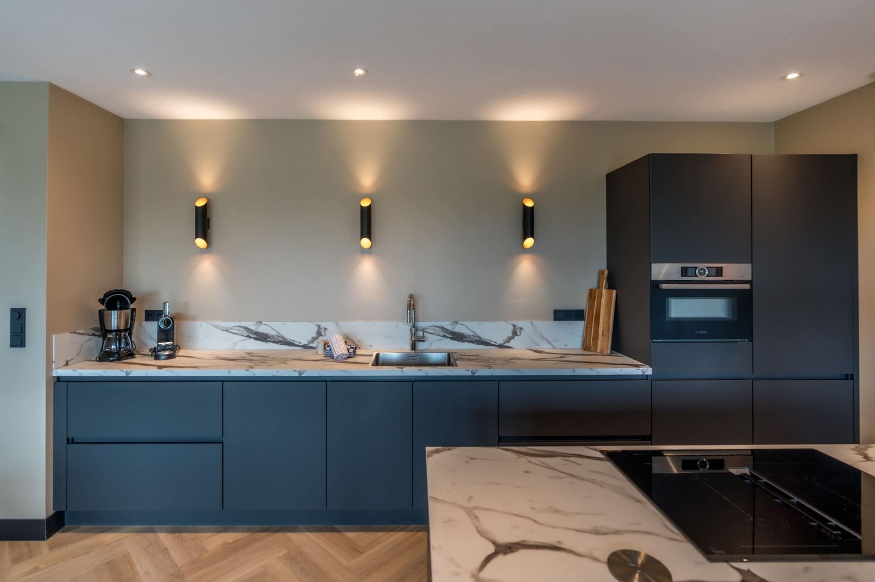 Klassiek huis, 4 slaapkamers | Privékeuken | Een koelkast, een oven, een vaatwasser, een broodrooster
