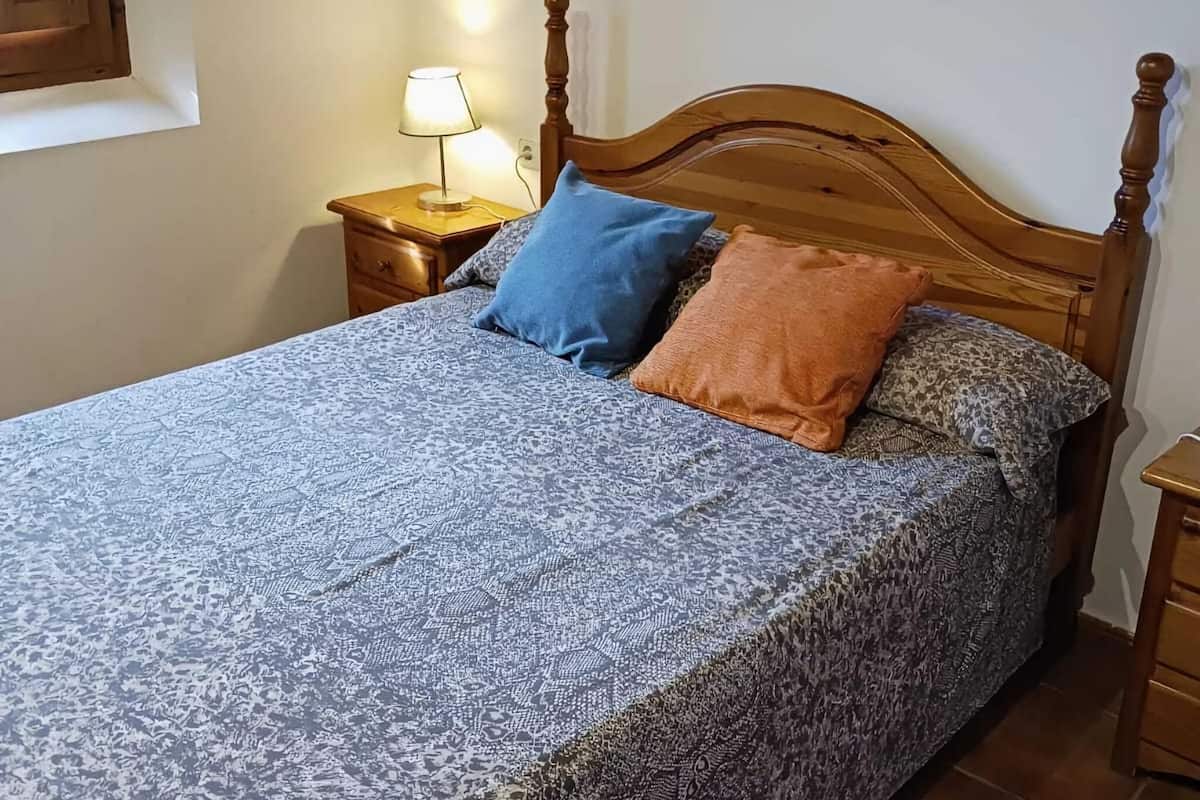 Cottage phong cách cổ điển, 3 phòng ngủ | 10 phòng ngủ, trang bị nội thất với thiết kế riêng biệt, bộ trải giường