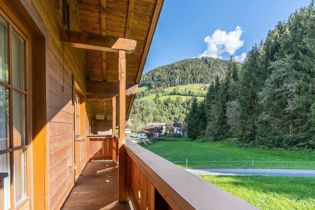 Comfort Apartment, 3 Bedrooms | Balcony